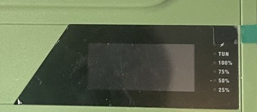 Wyświetlacz LCD ze wskazaniem poziomu naładowania baterii